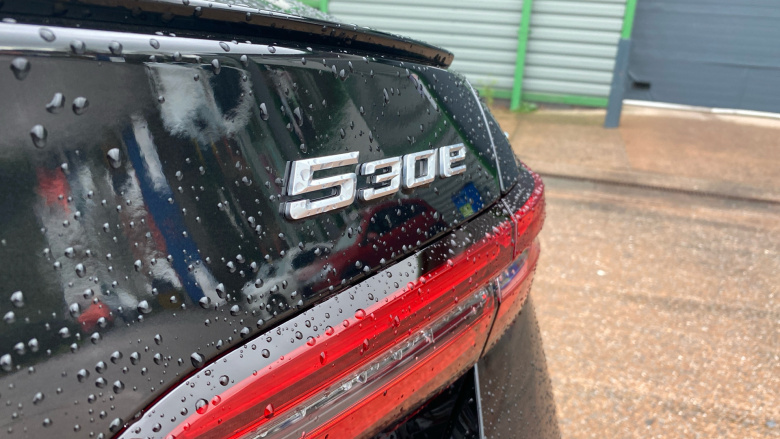 BMW 5 Series 530e M Sport Pro 4dr Auto Saloon